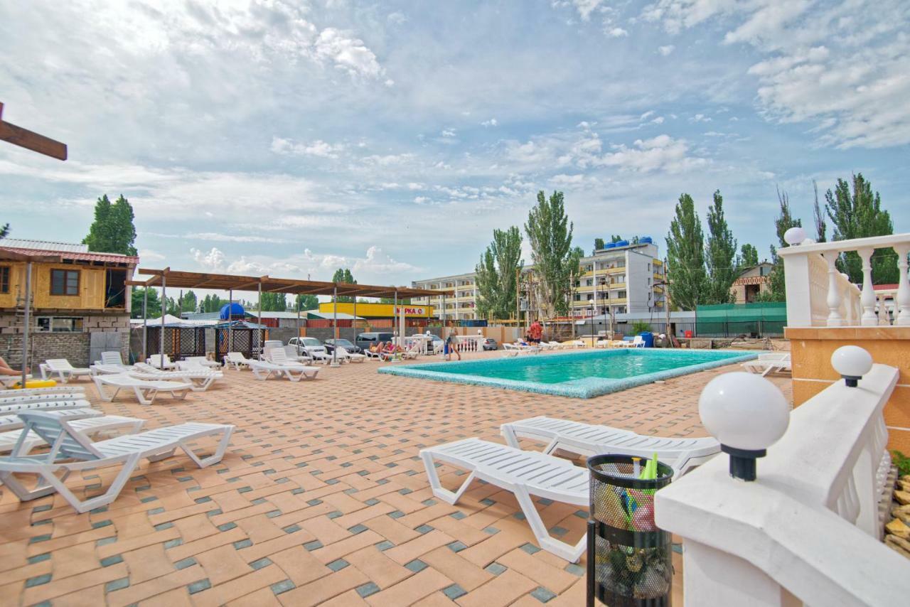 Hotel Atlantik Коблево Экстерьер фото